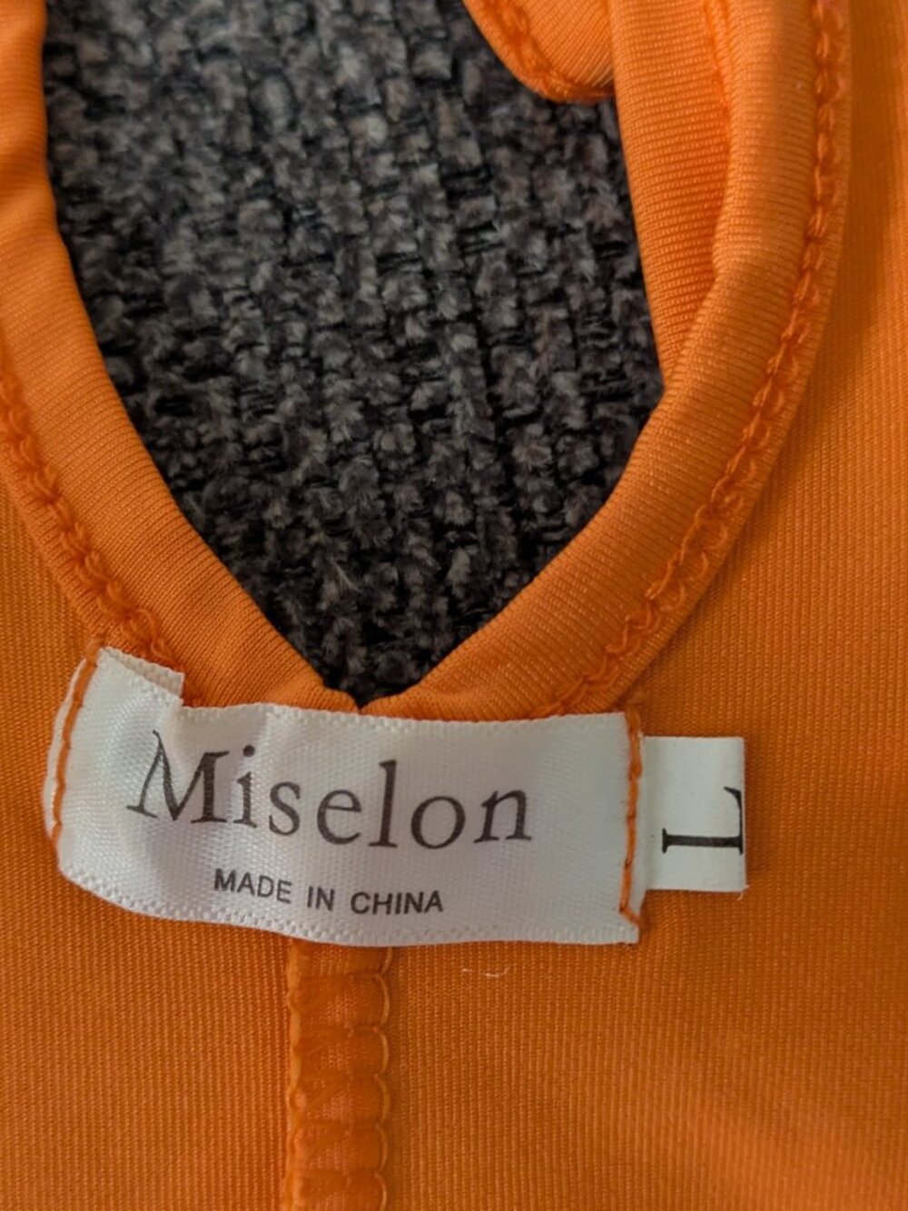 Cold Should Ruched top - Picture 4 of 5